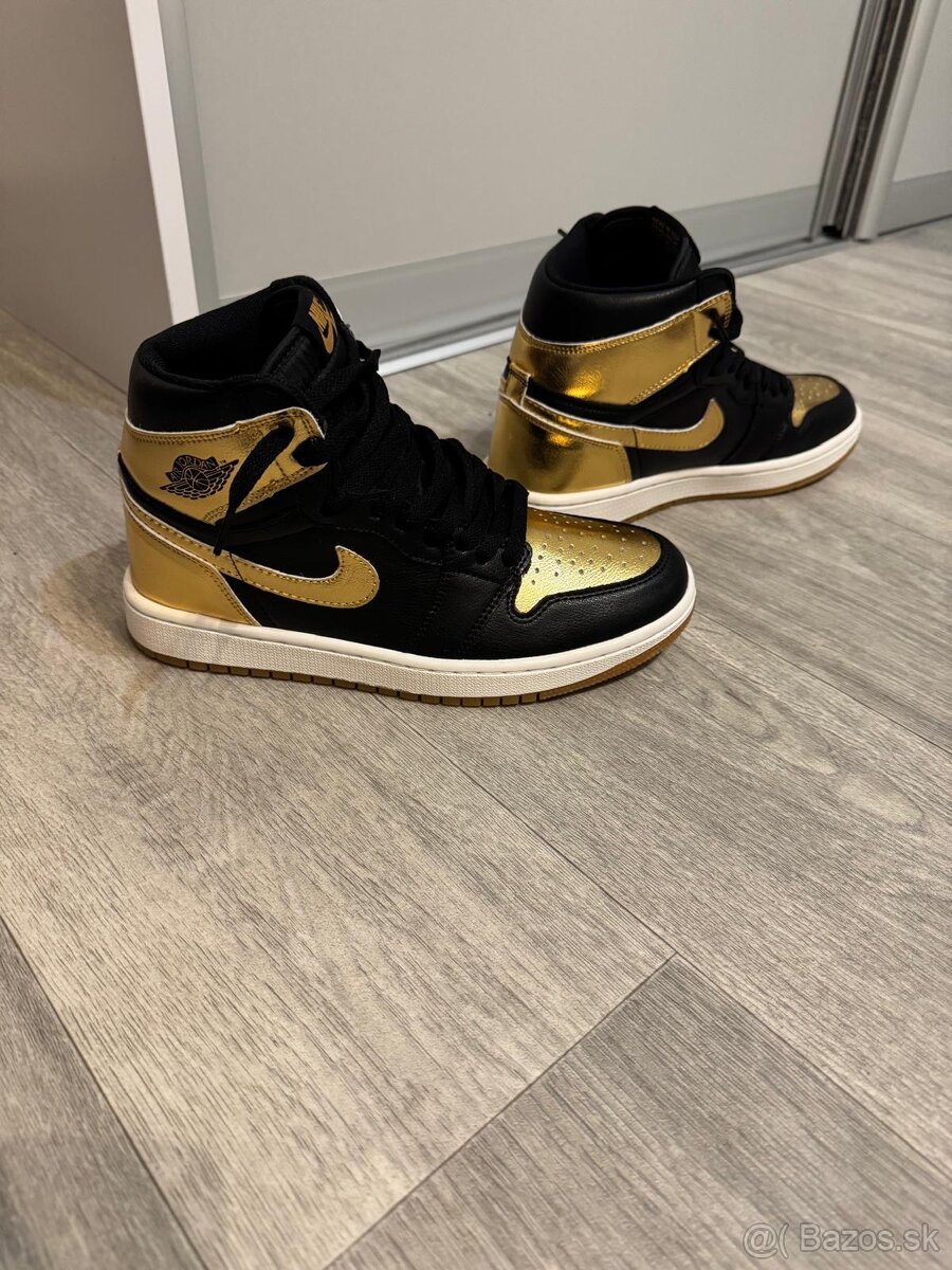 Nike Jordan 1 Golden Black