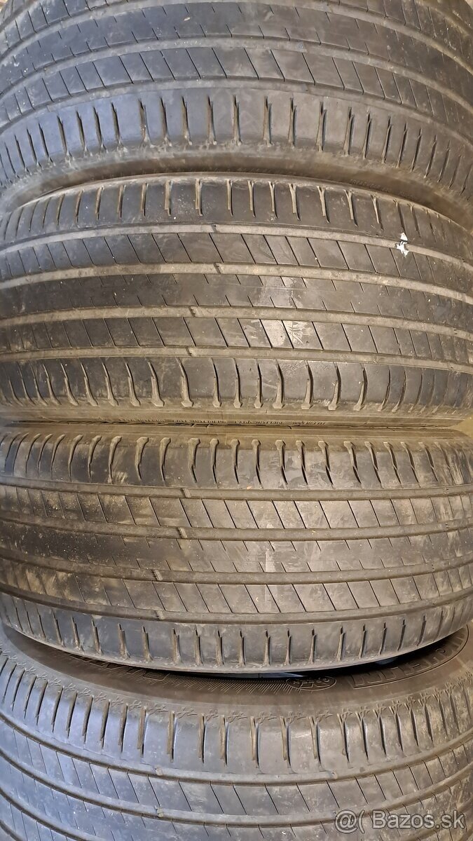 Predám 4ks jazdené letné 235/55r18-100V Michelin