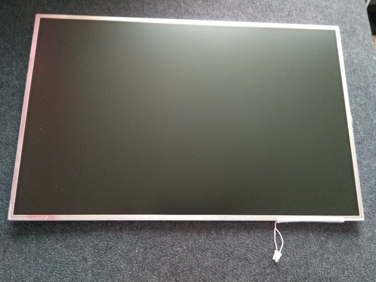 17" display z ntb , 1440x900 WXGA+ CCFL 30pin