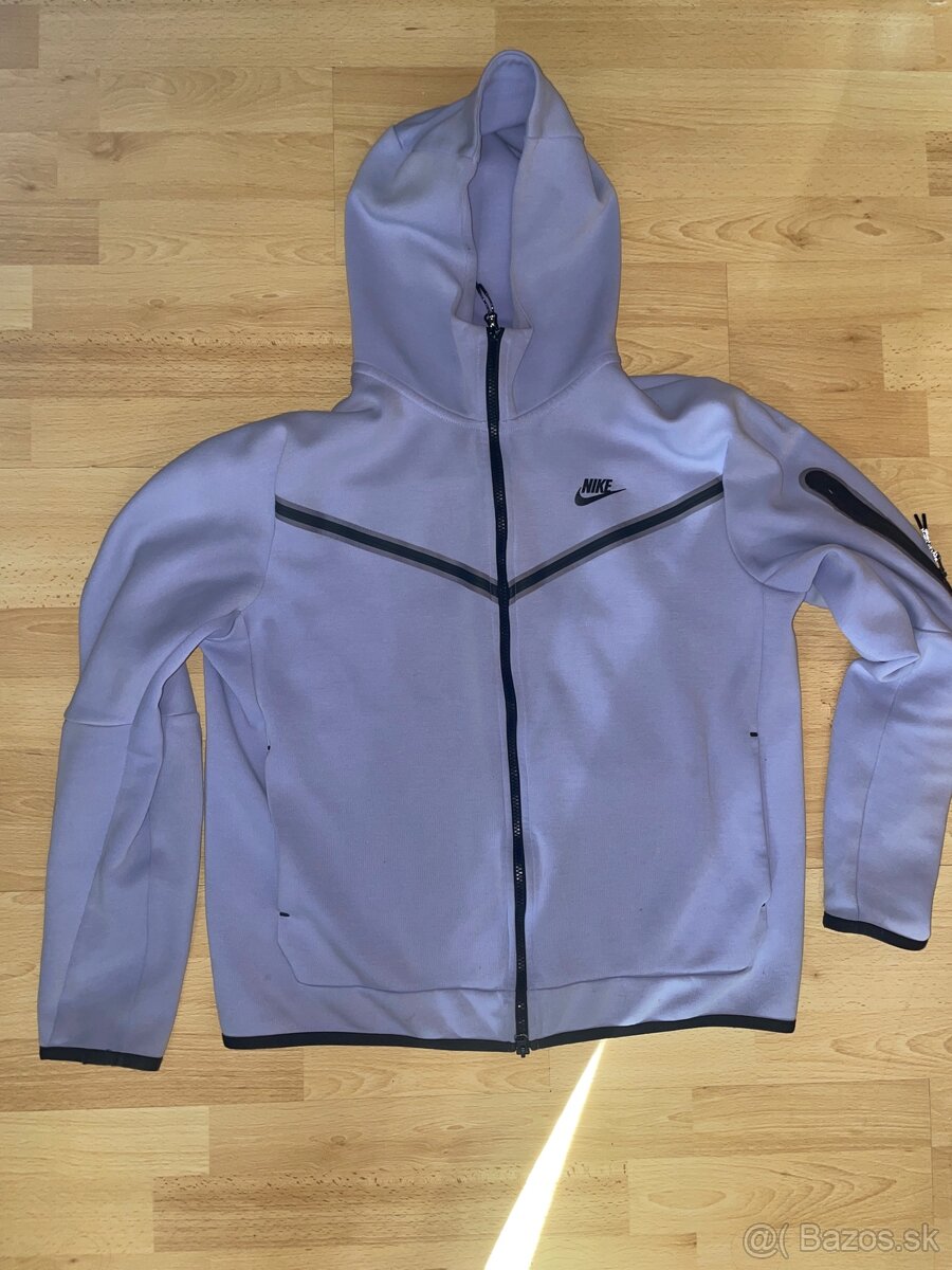 Nike tech fleece