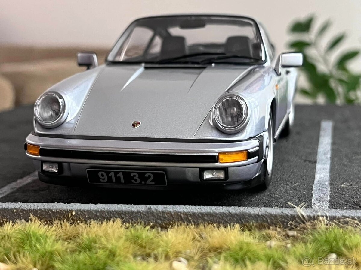 1:18 1988 PORSCHE 911 Carrera Coupe 3.2 - KK-Scale