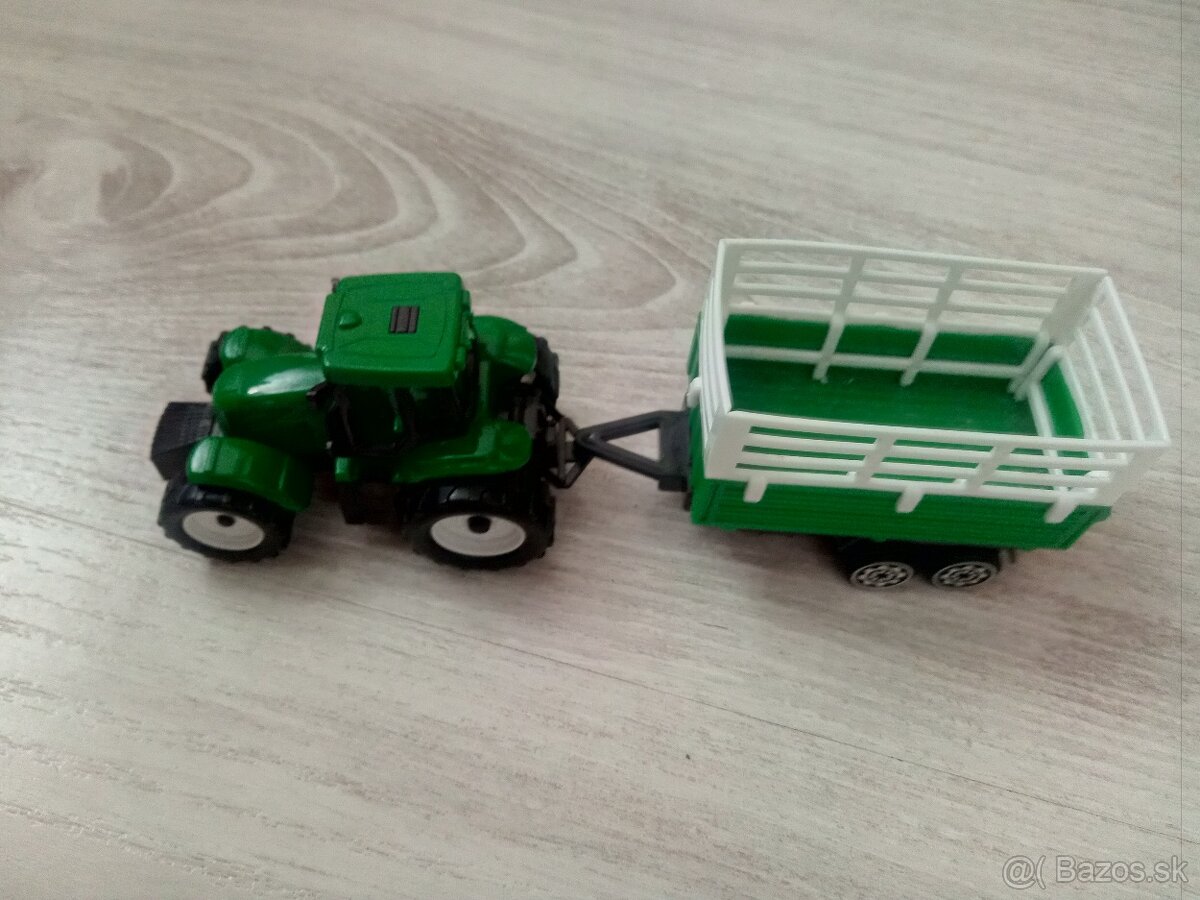 Traktor farmár s prívesom