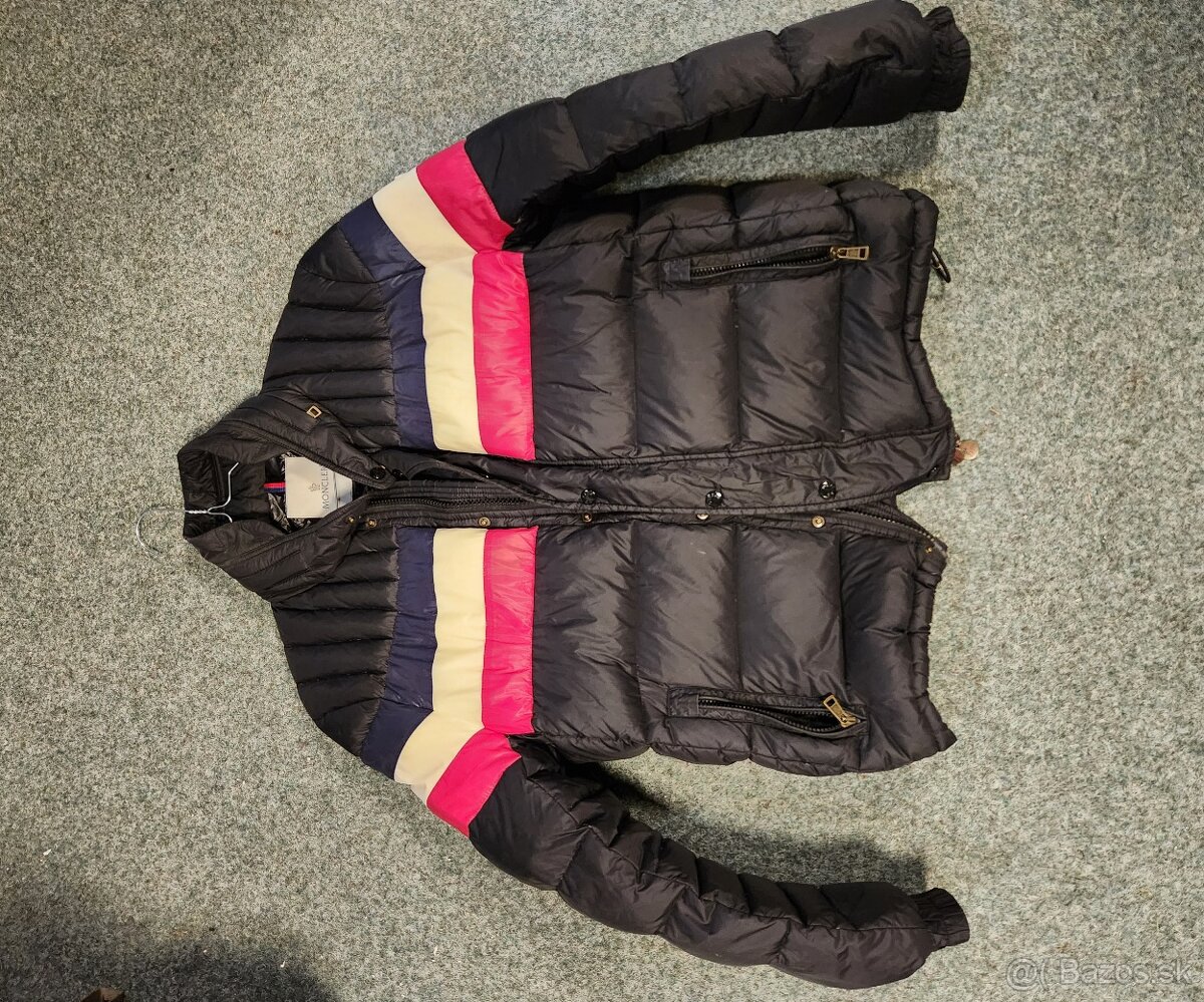 Moncler  velkosť 46