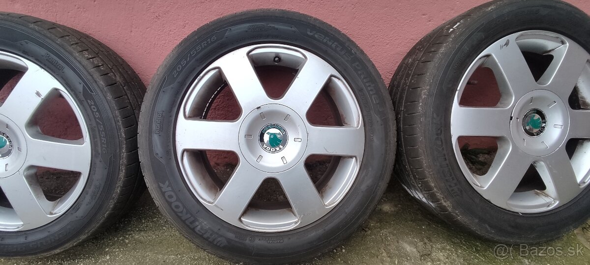 Škoda elektróny 16 " letné pneu