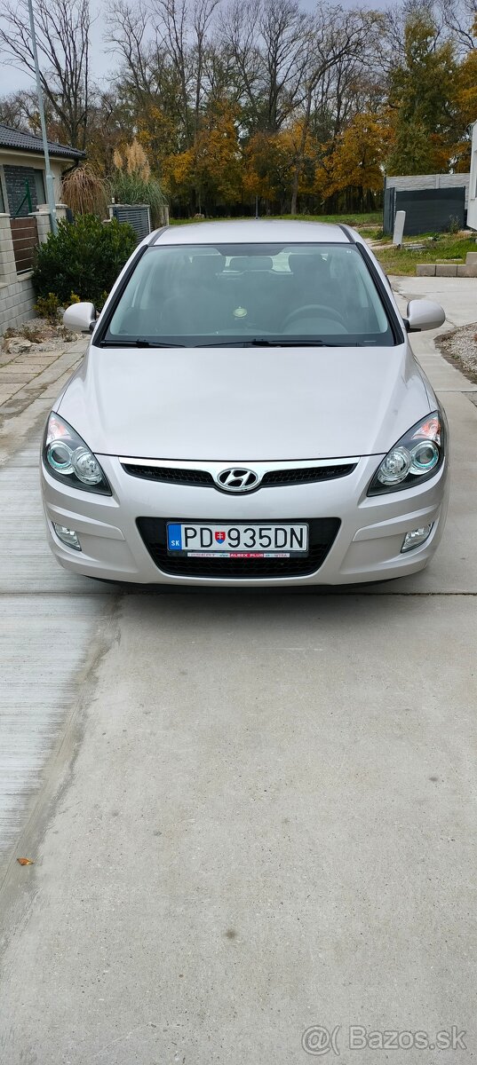 Hyundai i30 Classic plus, 1.4i  80kW, kupovaný na Slovensku