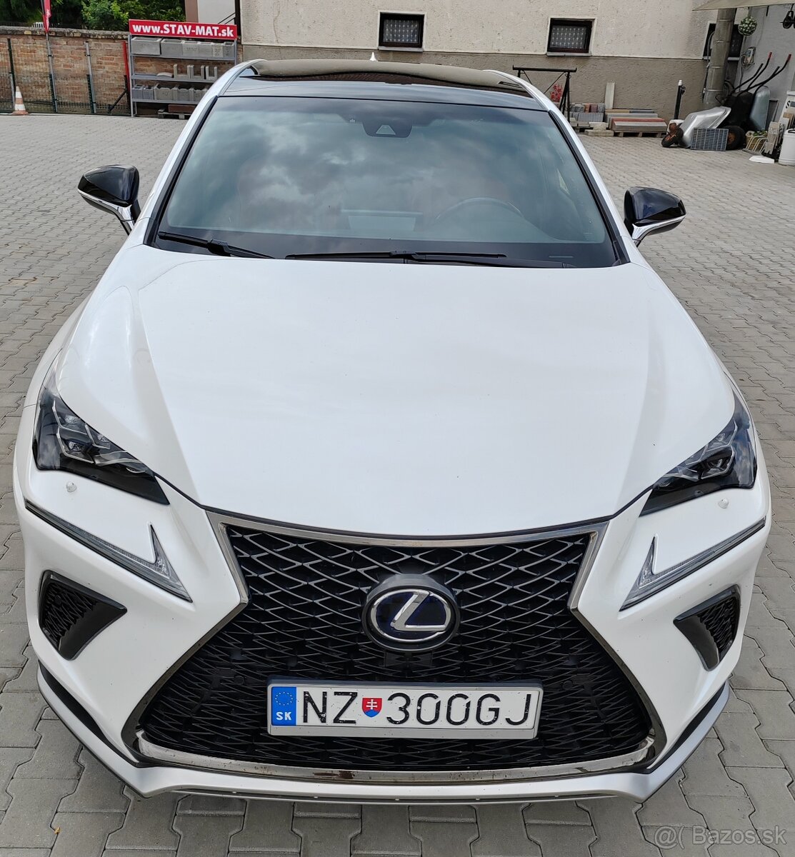 LEXUS NX 300H AWD GA E-FOUR  F SPORT - TOP STAV