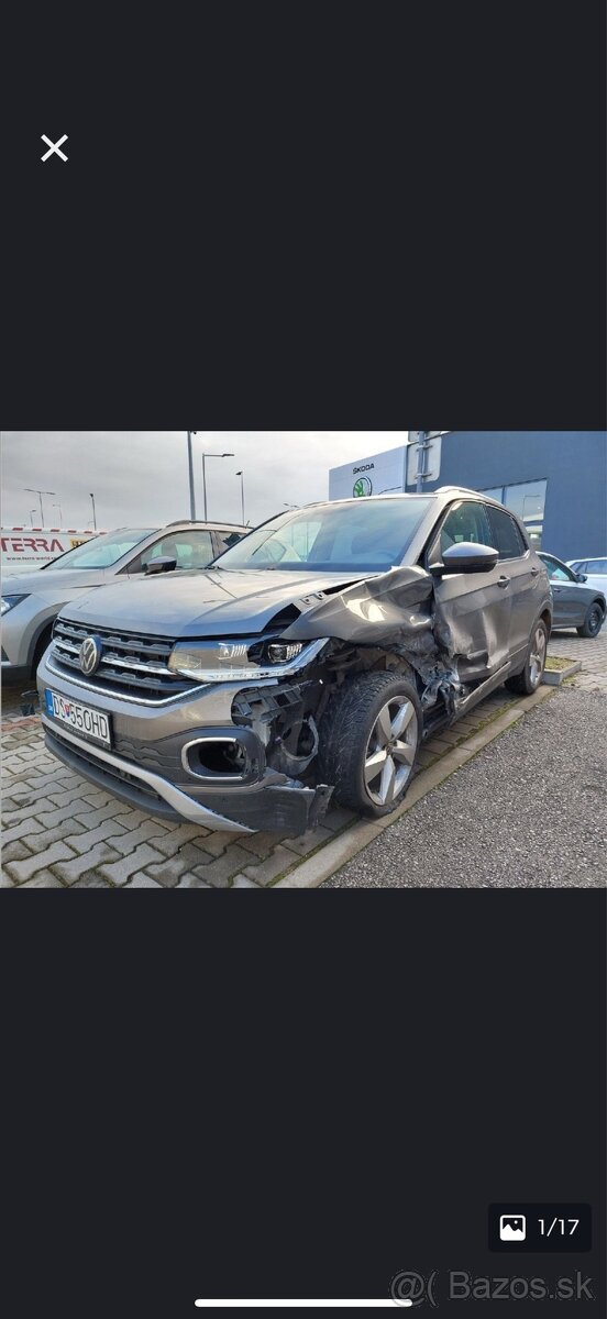 VW T-CROSS 110k automat po havarii