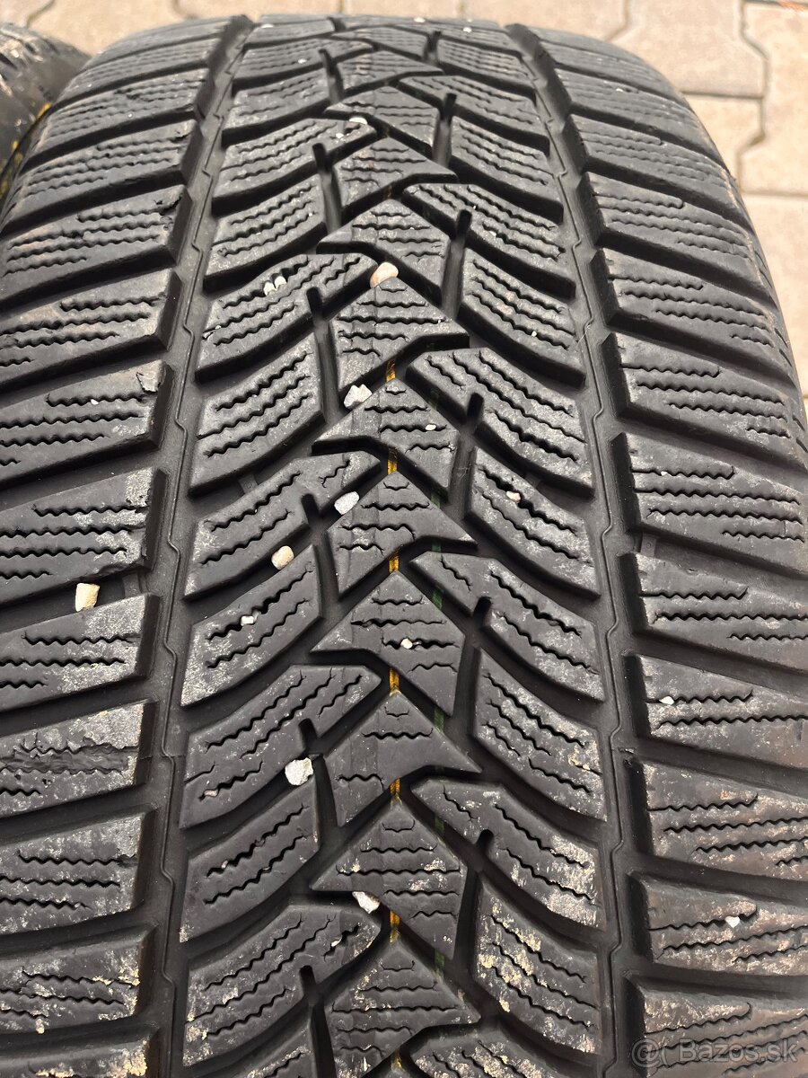 225/45R17 Dunlop zimne