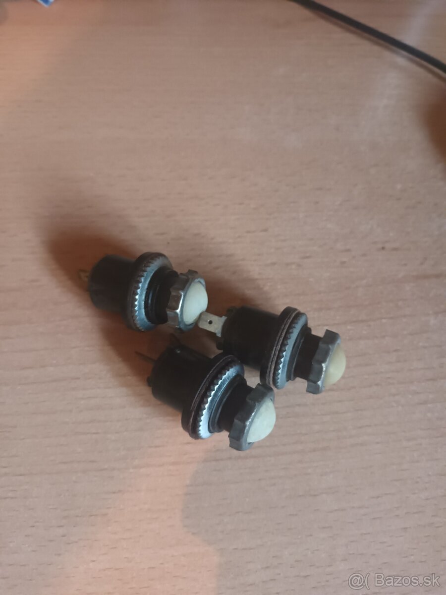 Kontrolky  v3s