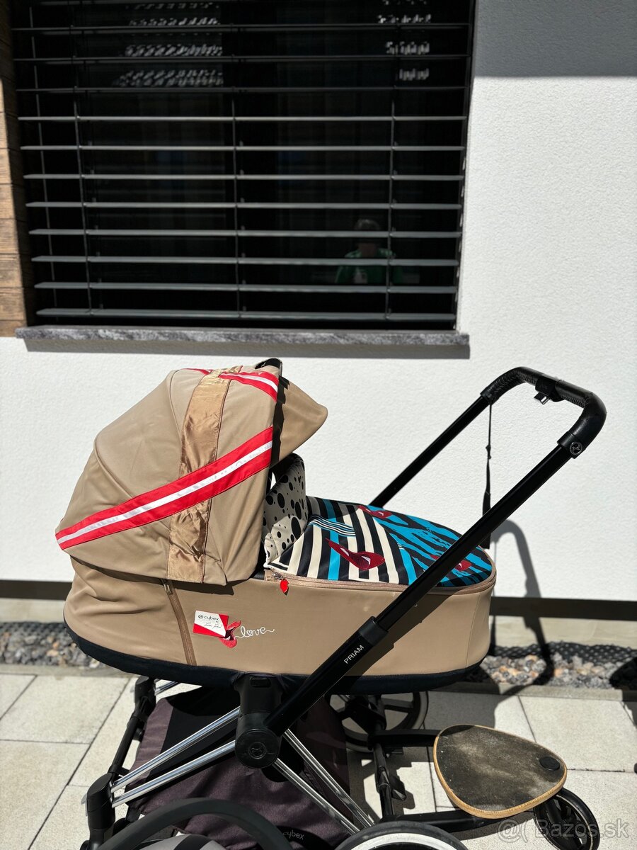 Cybex