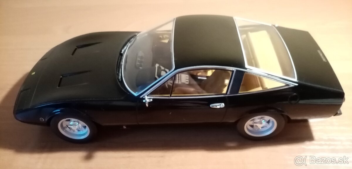 Model 1:18 Ferrari365 GTC4 od KKscale