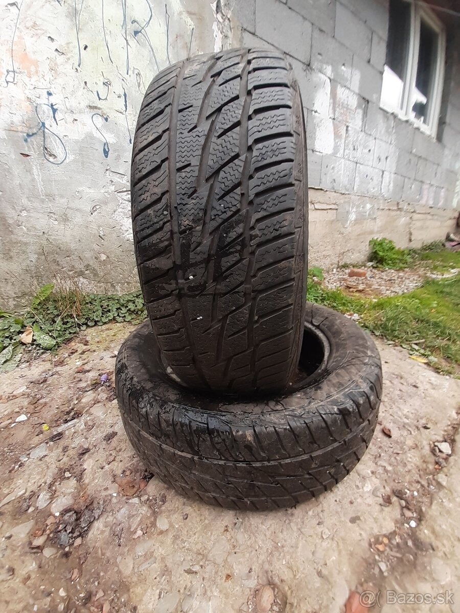 Predam 2ks 205/60r16 zimne