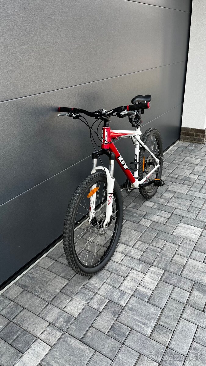 Horsky bicykel GT Avalanche 3.0