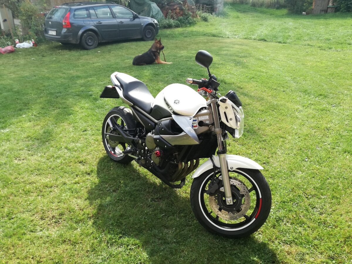 Yamaha XJ6