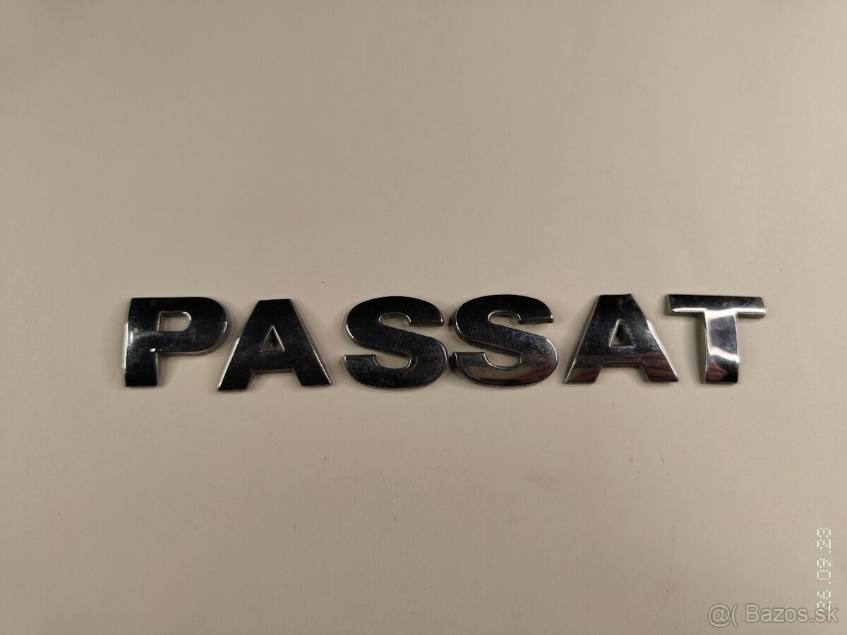 napis vw passat