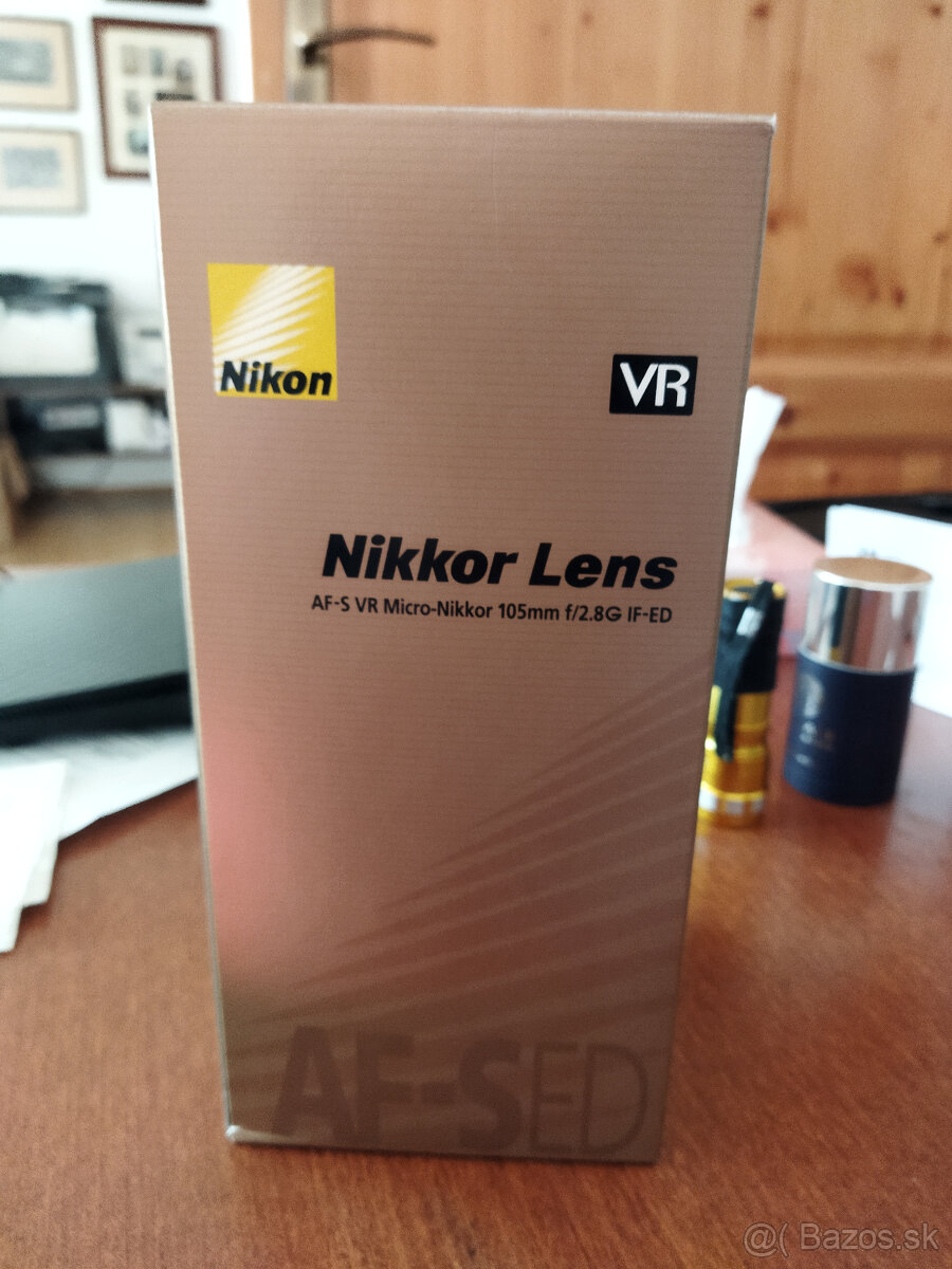 Nikon AF-S VR Micro-Nikkor 105mm f/2.8 G IF-ED