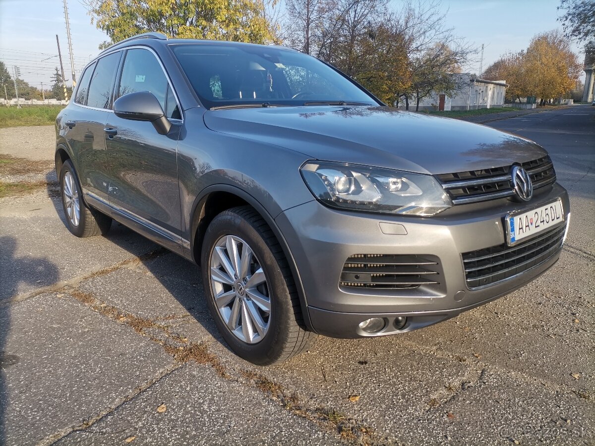 Volkswagen Touareg 4x4,AT/8