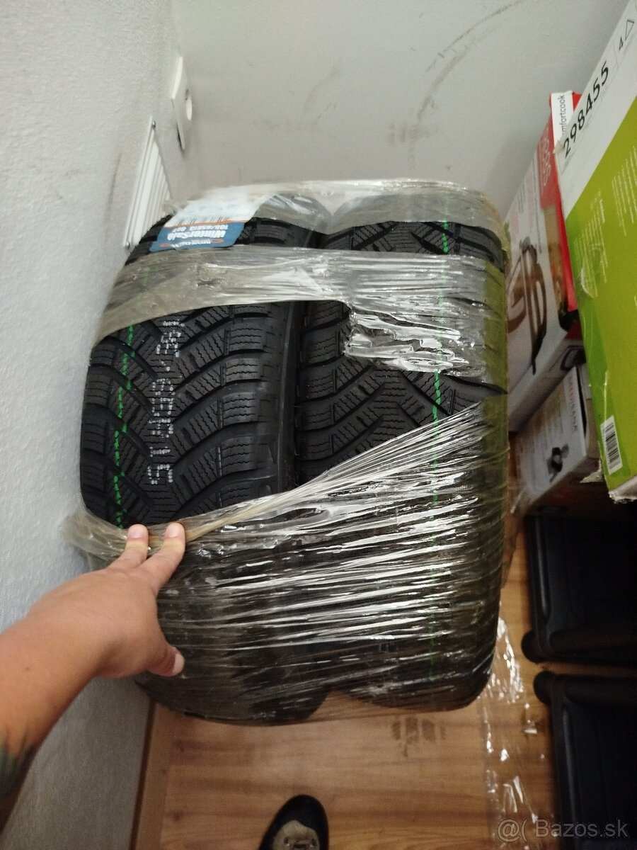 Dva krát nové zimné pneumatiky 185/65 R15