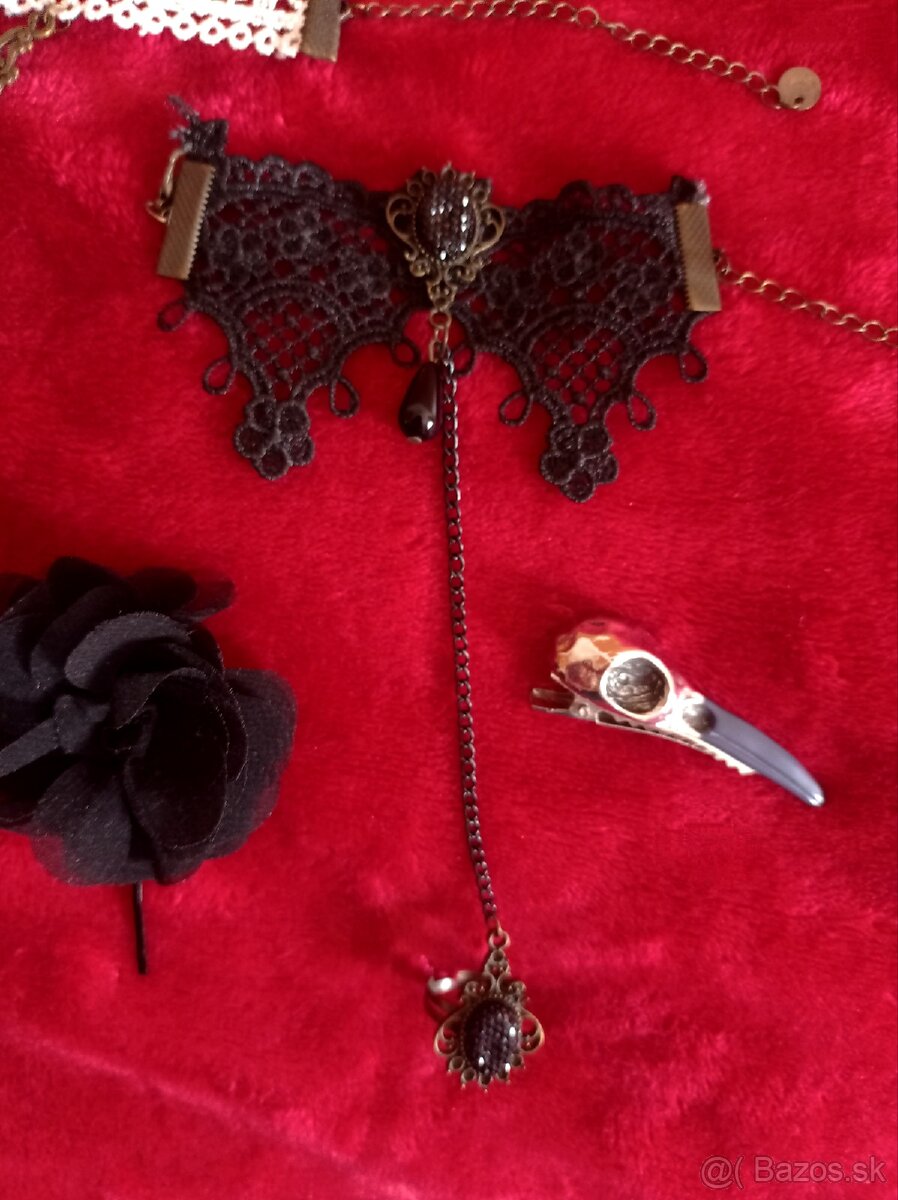 Sada gothic accessories