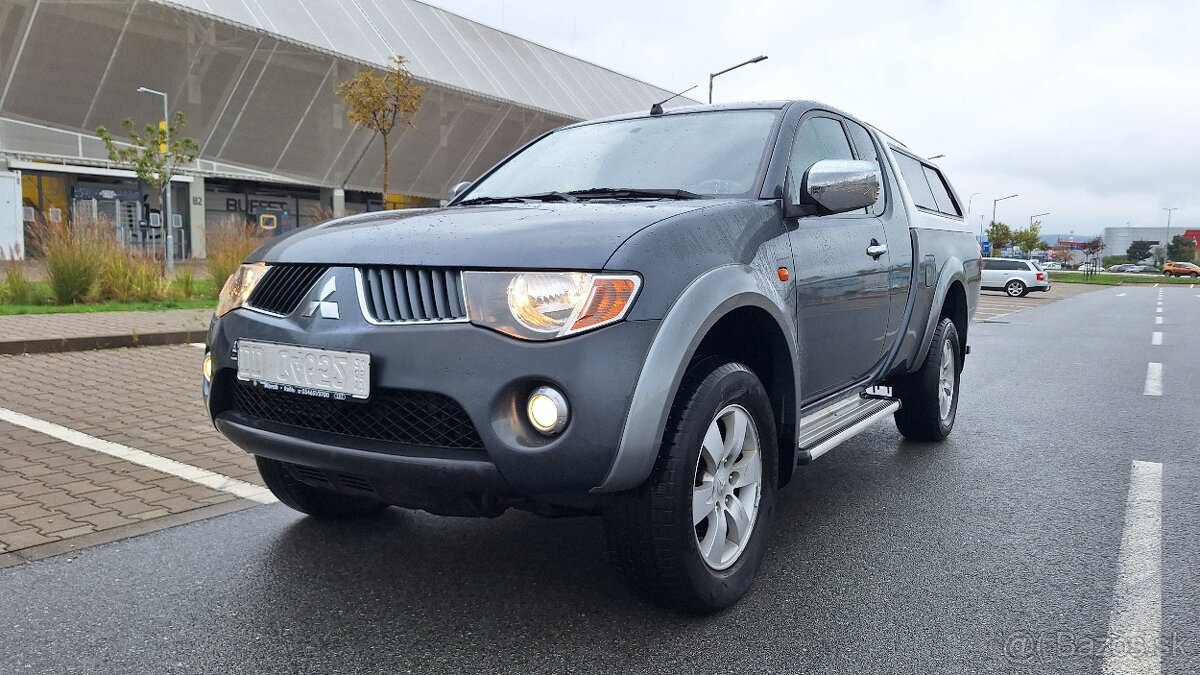 4x4 MITSUBISHI L200 PICK UP NÁJAZD LEN 162 000KM - 9890.-EUR