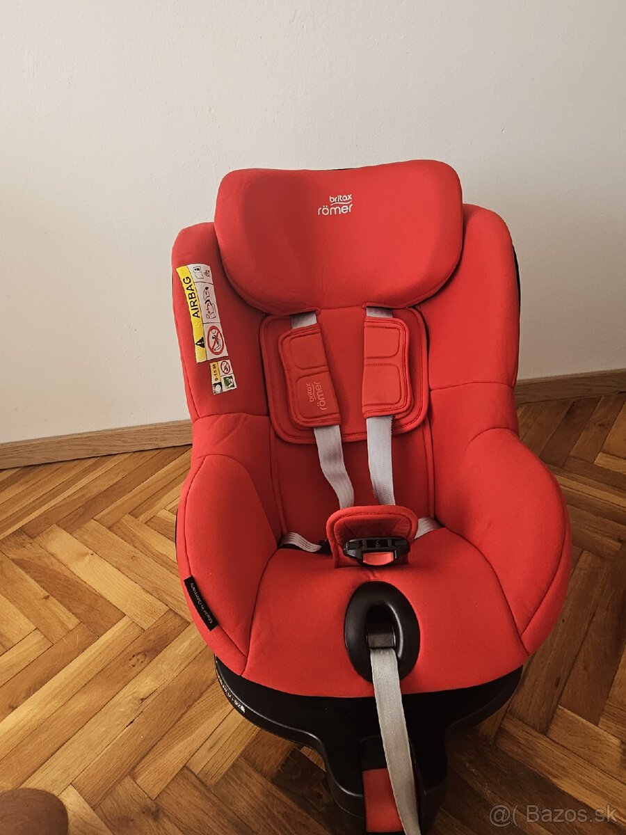 Britax Romer Dualfix M i-Size Red 360 °