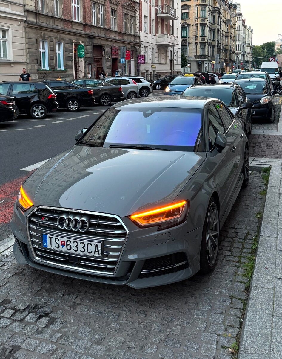 Audi S3 sedan quattro