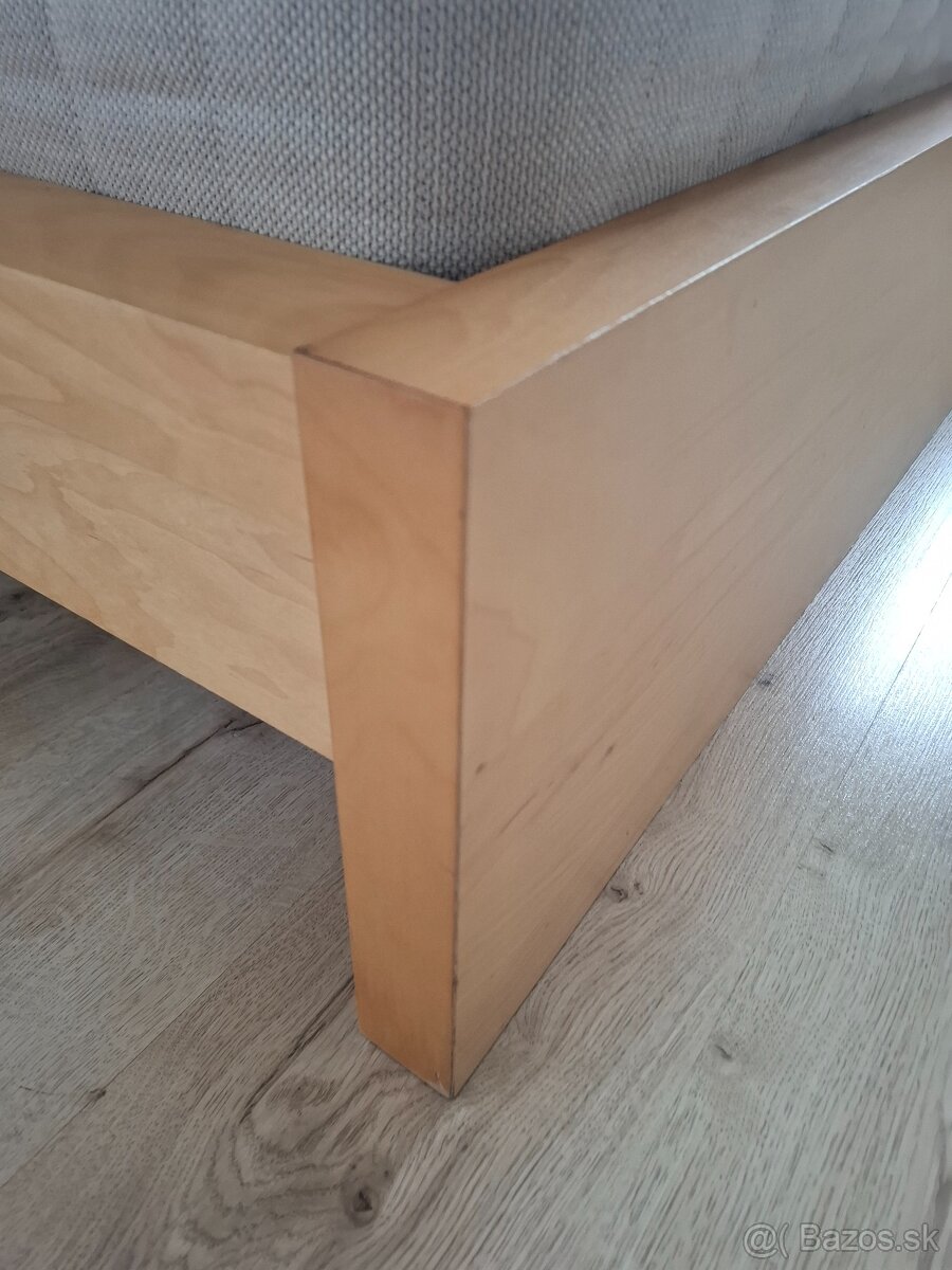 Malm ikea postel 180x200