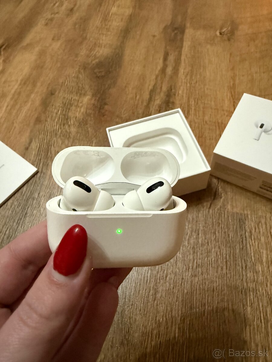 Apple AirPods Pro 1st generation