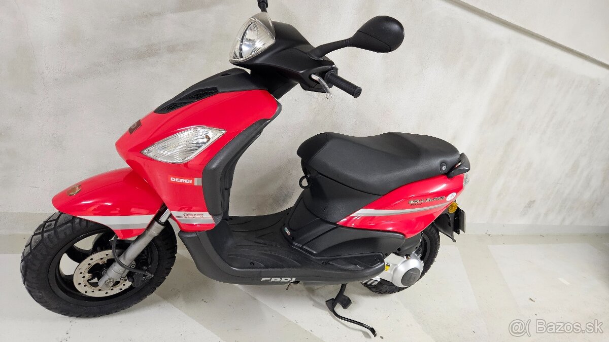 Piaggio/Derbi Boulevard 125 Four 4T