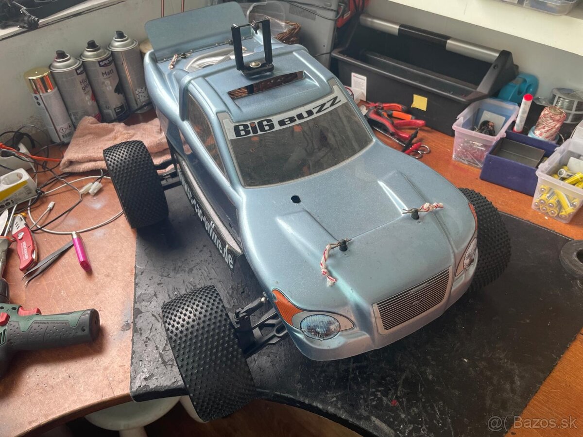 RC nitro auto