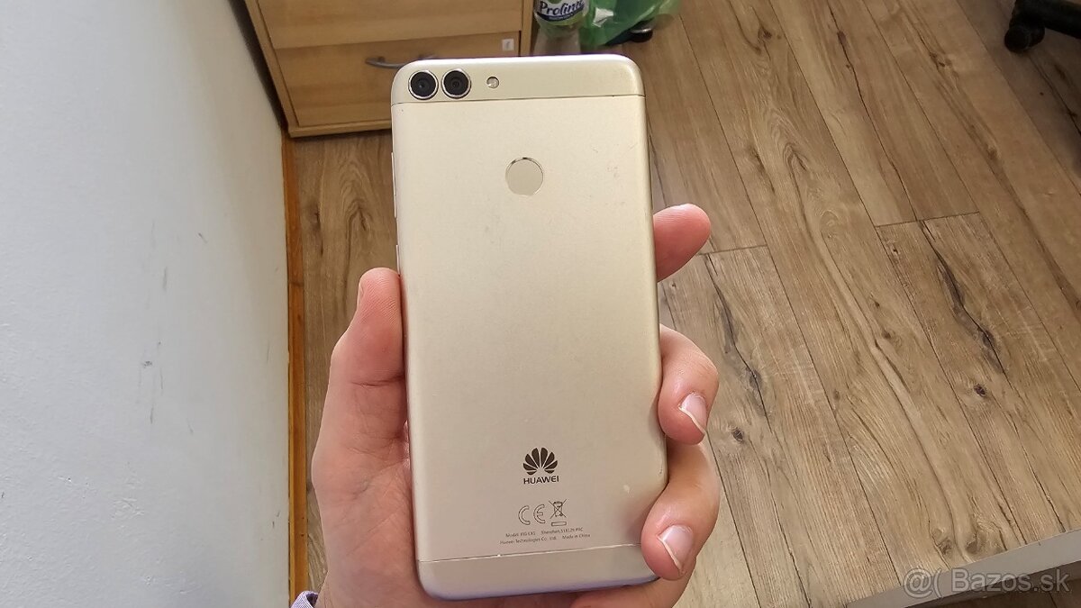 Huawei P Smart na náhradné diely