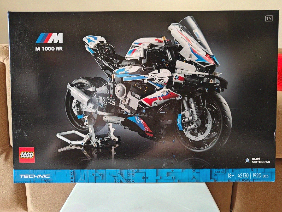 LEGO Technic (42130) BMW M 100 RR