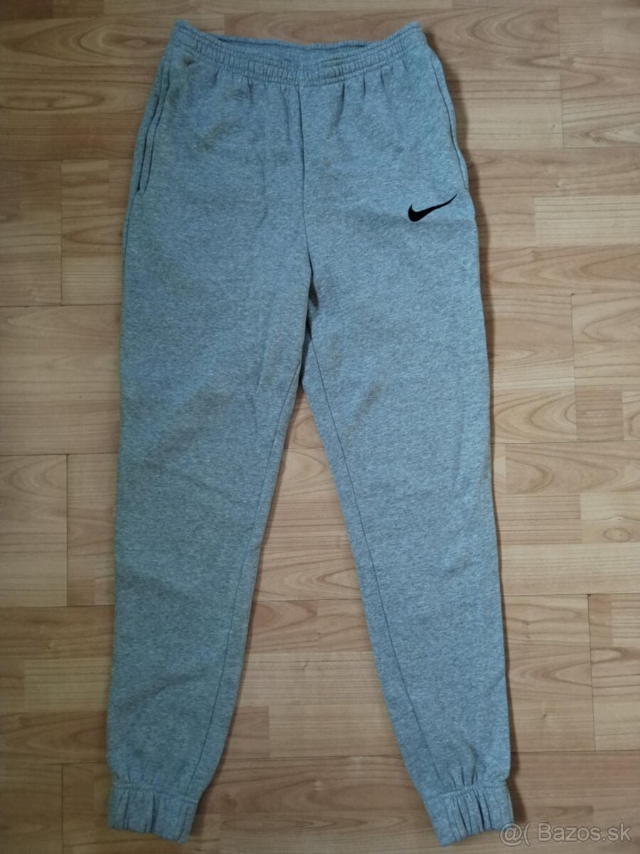 Pánske tepláky NIKE S