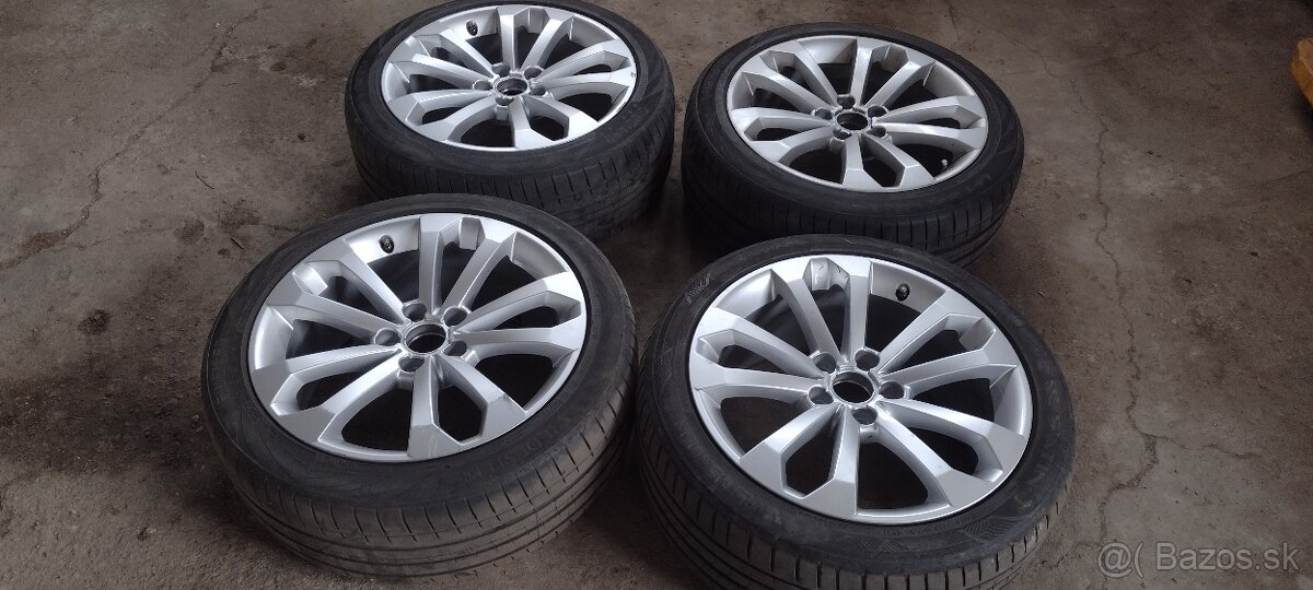 Vredestein 225/45 R18 95Y + disky 5x112 8,0J ET39