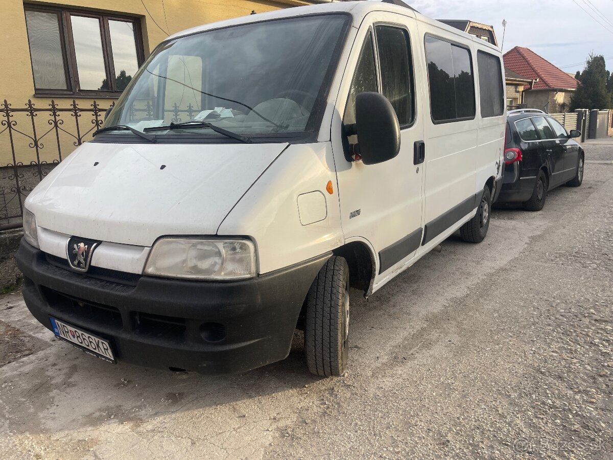 Peugeot boxer 6-miestne