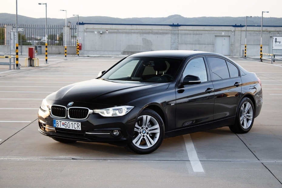 BMW Rad 3 318d Sport Line