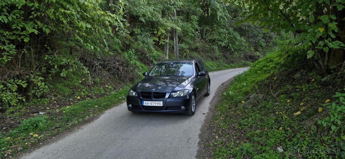 BMW e90, 320d