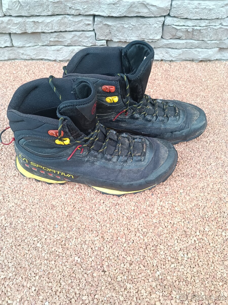 La Sportiva TxS GTX