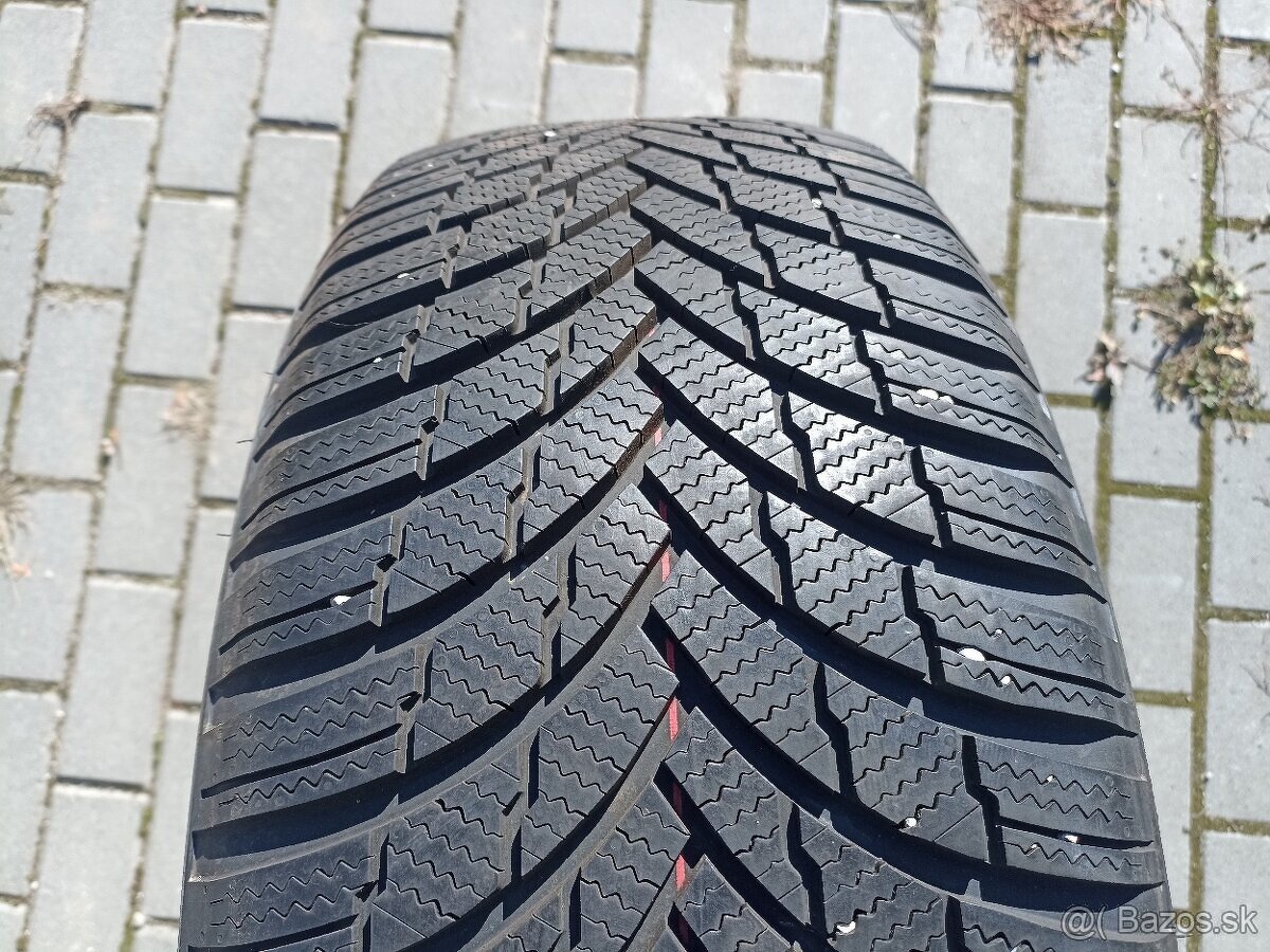 Zimné pneu Firestone Winterhawk 4 255/45 R20 XL