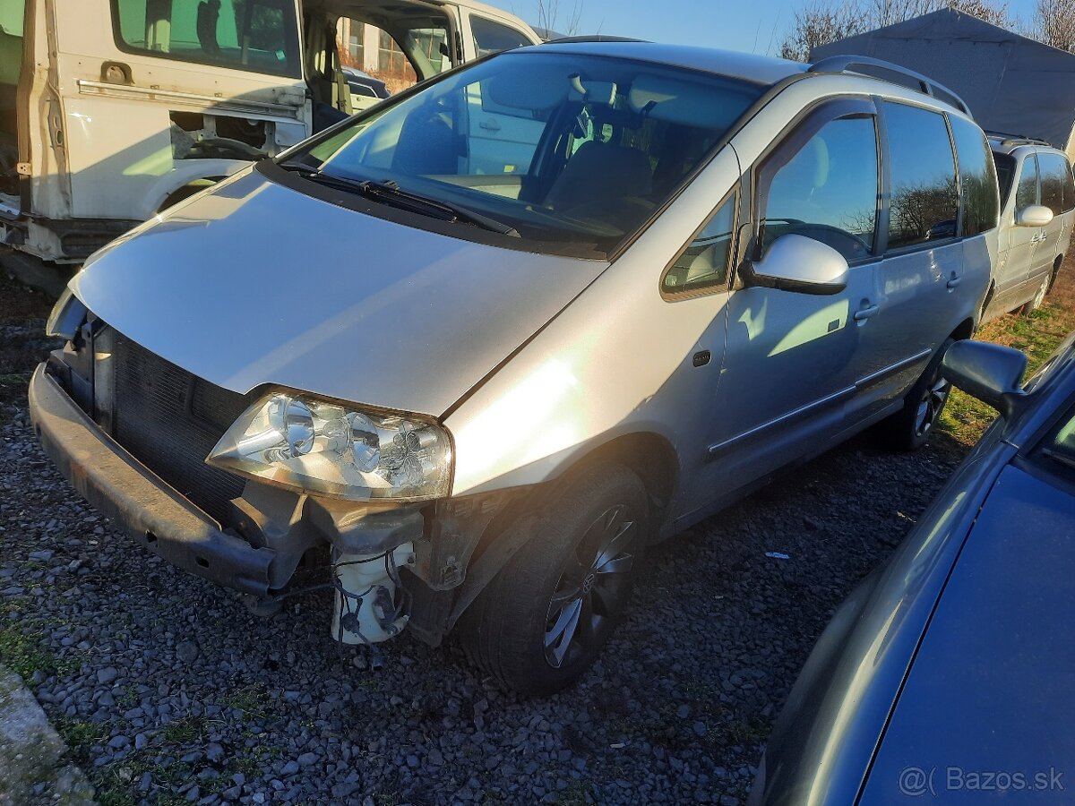 Nahradne diely Volkswagen Sharan 1,9 tdi 85kw farba striebor