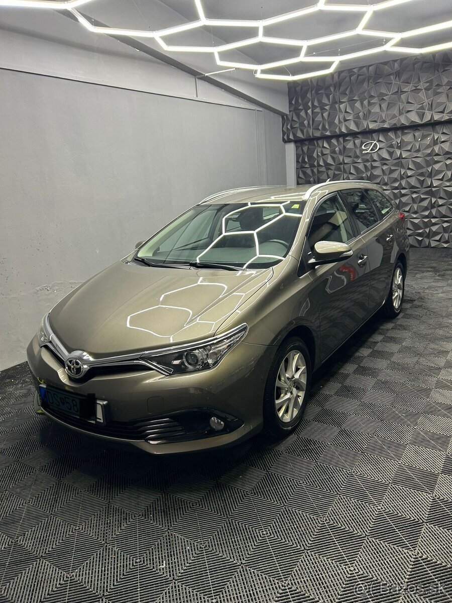 Toyota Auris Sporting touring