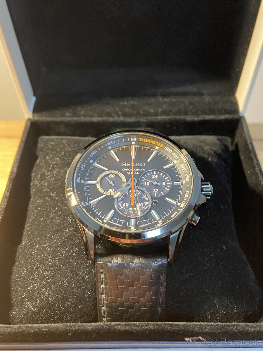 Predám hodinky Seiko chronograph solar