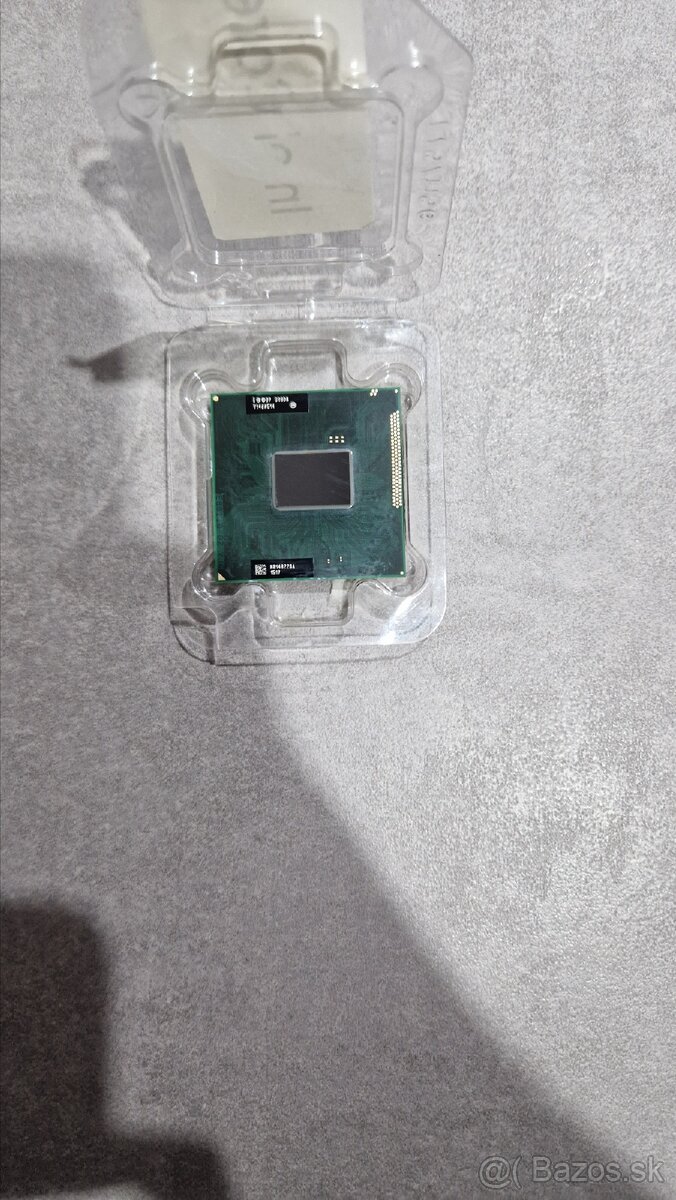 Predam procesor Intel Core i3-2350M