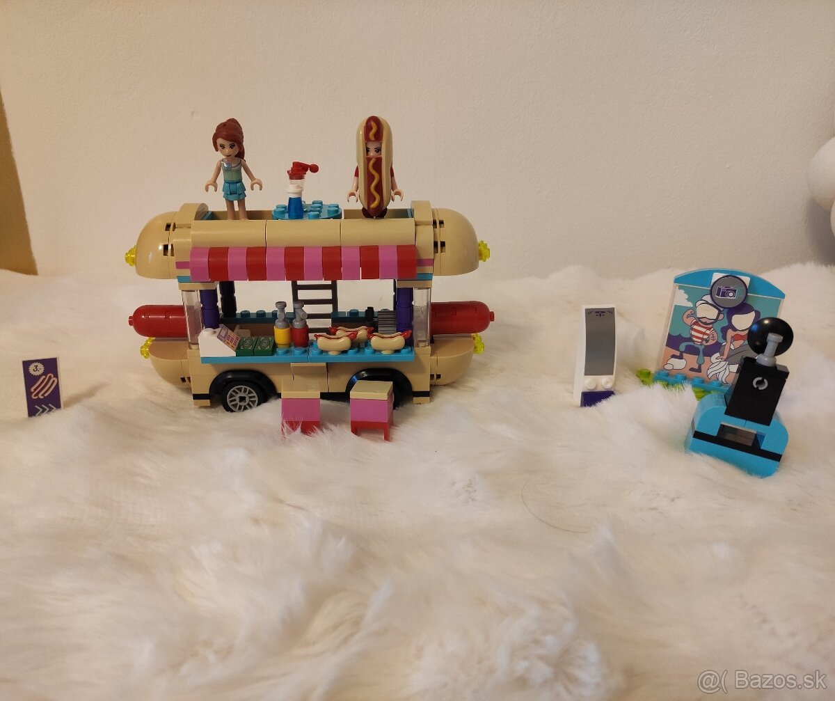 LEGO FRIENDS hot dog stánok v zábavnom parku