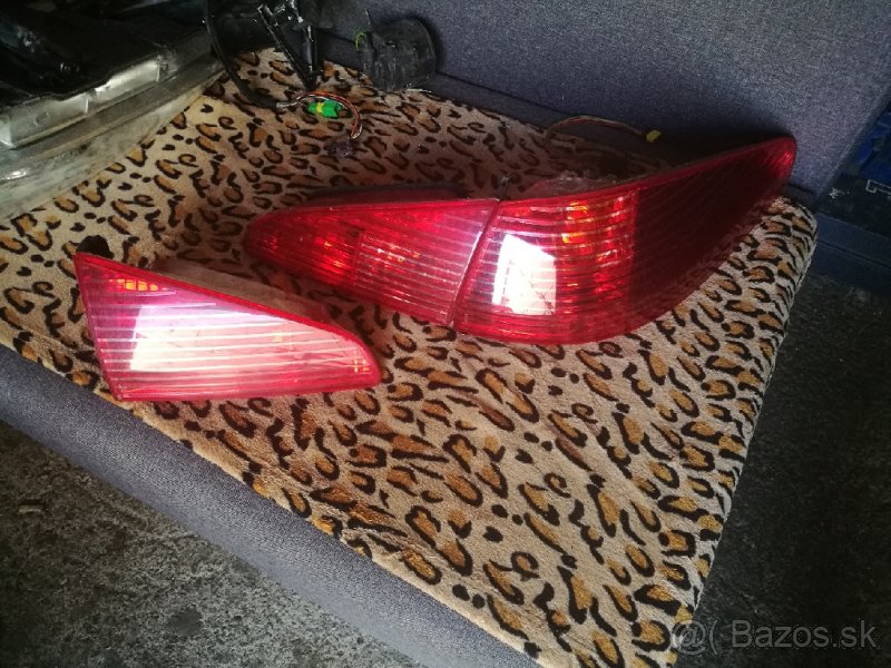 predam nahradne diely na peugeot 607 2.7 hdi