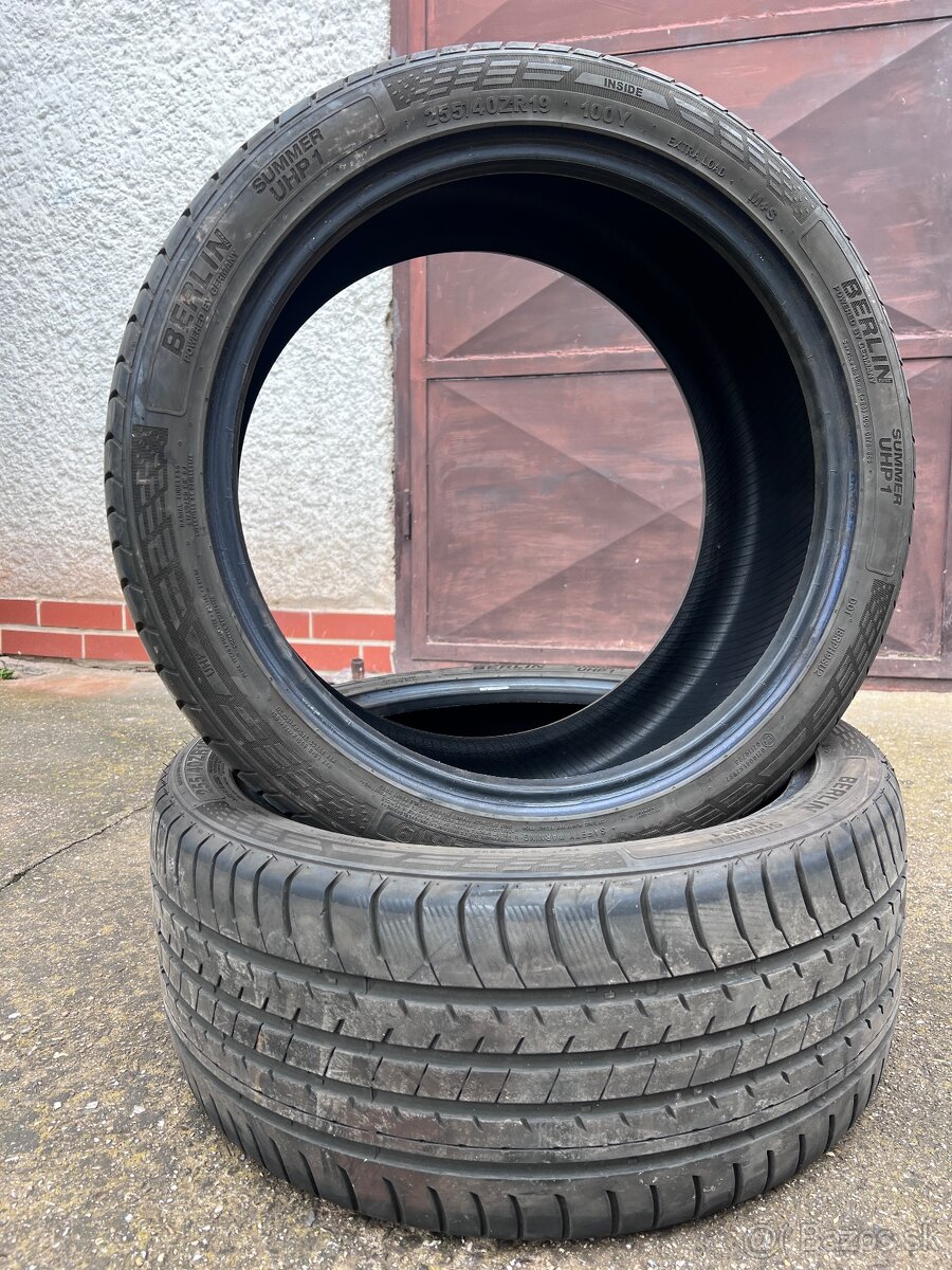 Letné pneumatiky 255/40 R19