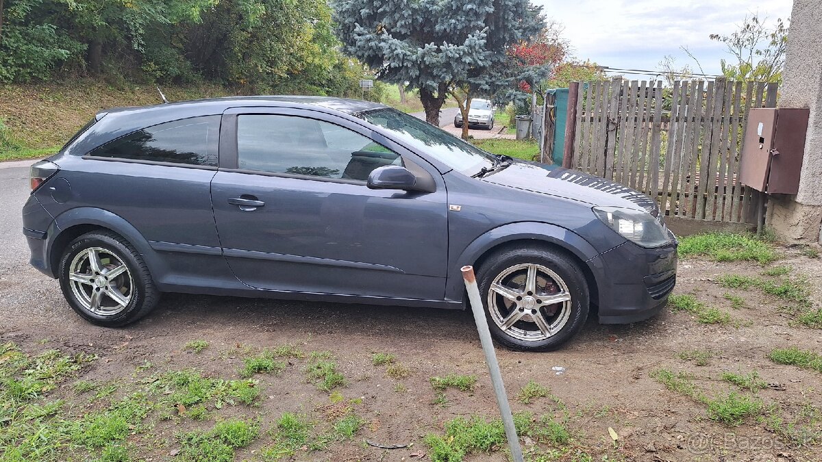 Opel astra H GTC 1.6 103kw