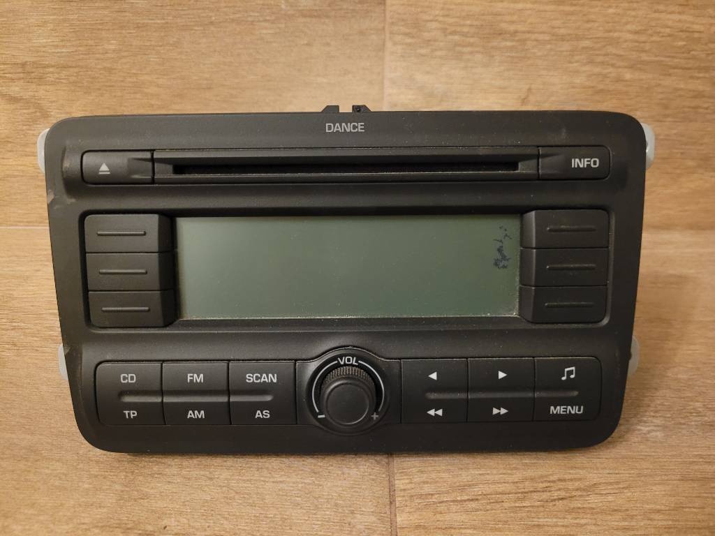 SKODA FABIA II RADIO DANCE