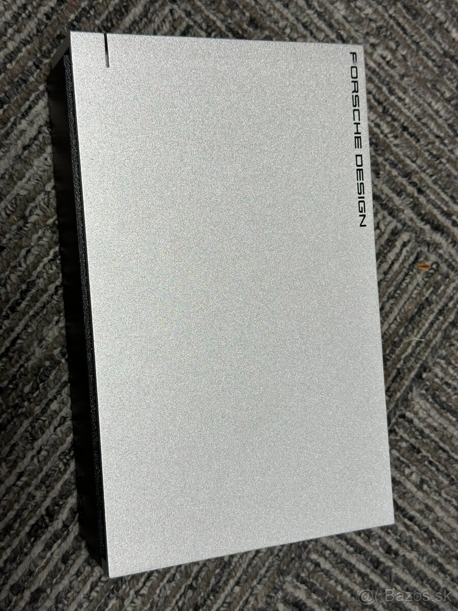 Porsche Design HDD 8TB USB 3.0 - AR35U32