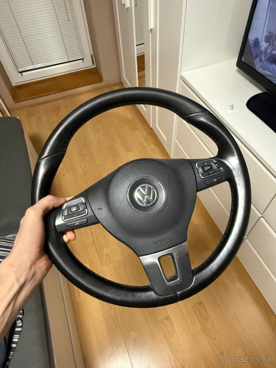 VW Golf 6 Multifunčný volant